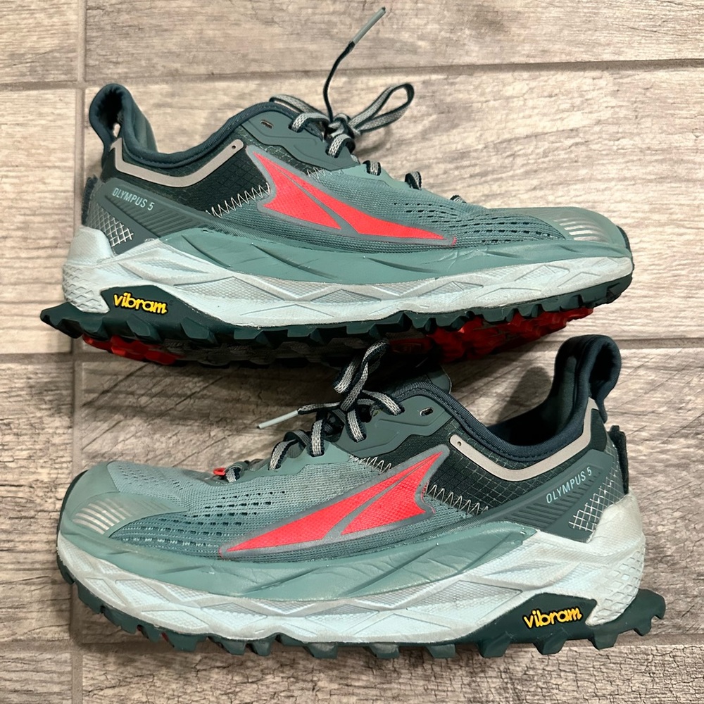 ALTRA Olympus 5 Womens Size 8.5 Trail Running Shoes Turquoise Vibram MegaGrip